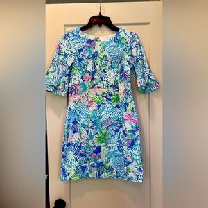 Lilly Pulitzer Dress, size 00, ruffle sleeves and key hole back!